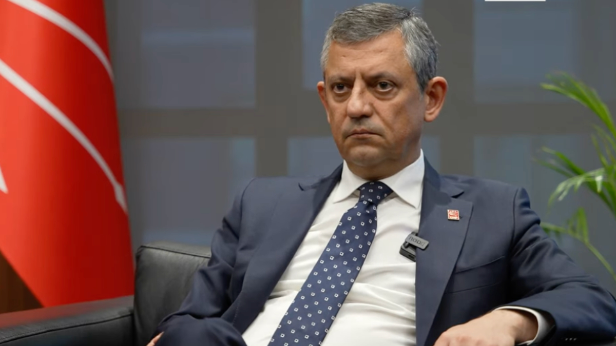 Özgür Özel’den Fransız medyasına İngiltere sitemi