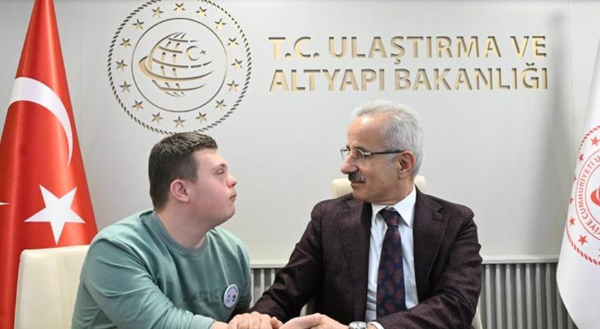 Ulaşım ve iletişimde engelsiz projeler! Bakan Uraloğlu: 100 milyon TL karşılıksız destek sağladık