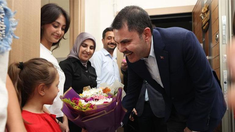 Bakan Kurum’dan depremzede aileye ziyaret: Sözümüzü tutacağız
