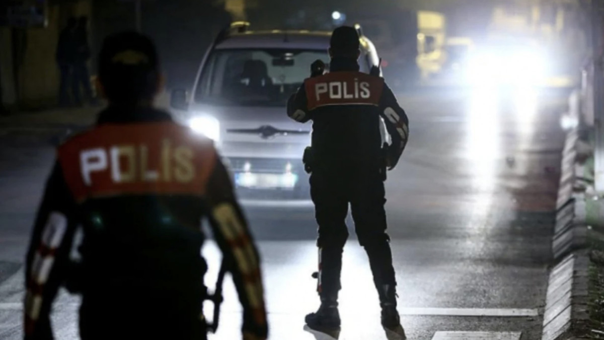 İstanbul’da ‘Huzur İstanbul’ uygulamasında bin 17 şüpheli yakalandı