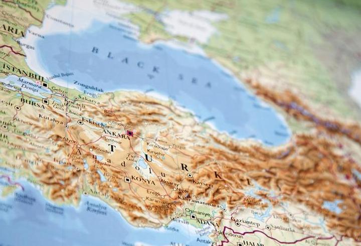 Deprem olmaz denen Konya neden sallandı? Prof. Dr. Üşümezsoy’dan dikkat çeken açıklama: Soğan zarına benziyor