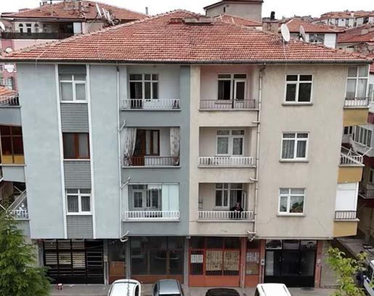 Buzdolabı ve derin dondurucuda poşetlere sarılı erkek cesedi: Kimin oturduğunu bilmiyoruz