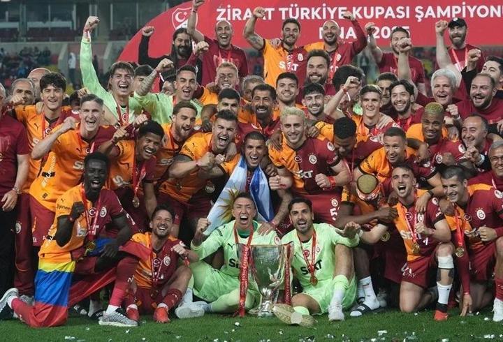 Galatasaray kutlama canlı izle: Galatasaray Şampiyonluk kutlaması nerede? Yenikapı Şampiyonluk kutlaması saat kaçta? GS Şampiyonluk Kutlama Programı