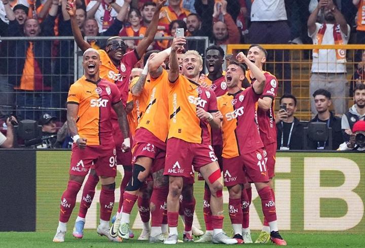Süper Lig’de Şampiyon Galatasaray! Cimbom, 5. yıldızı taktı… | Galatasaray 3-0 Kayserispor MAÇ ÖZETİ