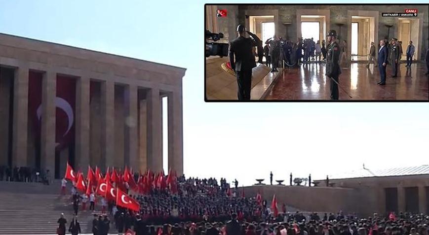 19 Mayıs coşkusu artarak sürüyor! İlk tören Anıtkabir’de