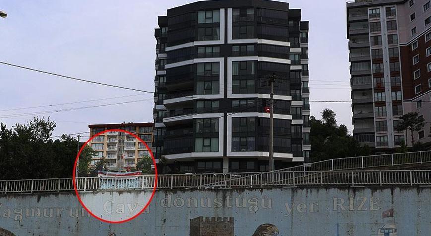 Karadeniz aklı yine iş başında! 38 yıllık kayığını evine taşıdı: ‘Bu sitenin adresini herkes bilir’