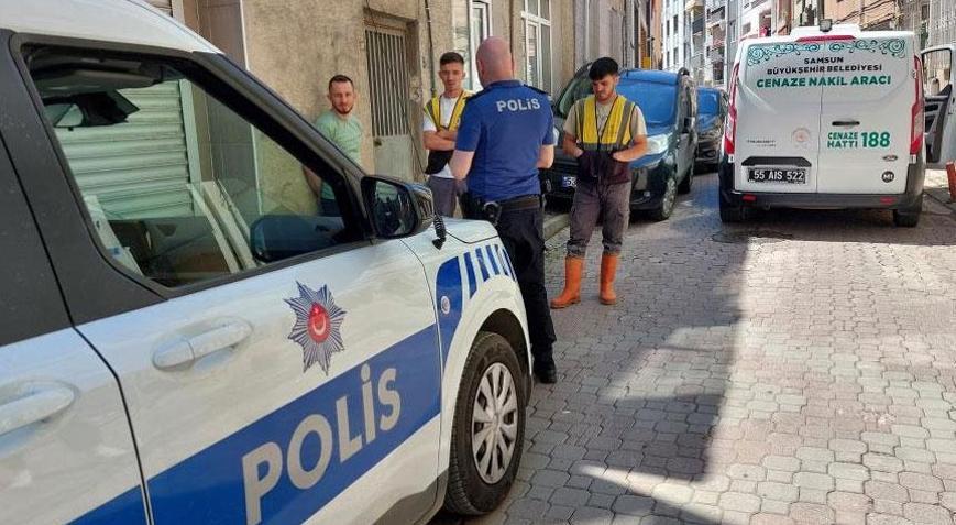 Apartmana yayılan kötü koku gerçeği ortaya çıkardı! Sadece kemiklerine ulaşıldı