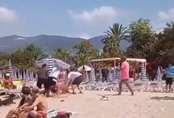 Turisti darp etmişlerdi! Alanya’daki plaj işletmesi mühürlendi