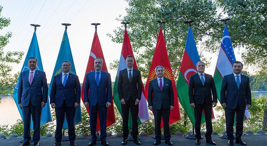Dışişleri Bakanı Fidan, TDT Gayriresmi Zirvesi öncesinde meslektaşlarıyla görüştü