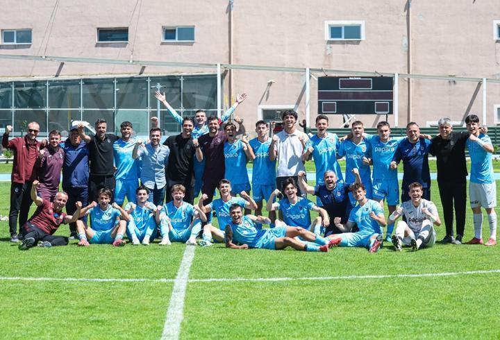 Trabzonspor U19 takımı, son 5 yılda 3. kez şampiyon oldu