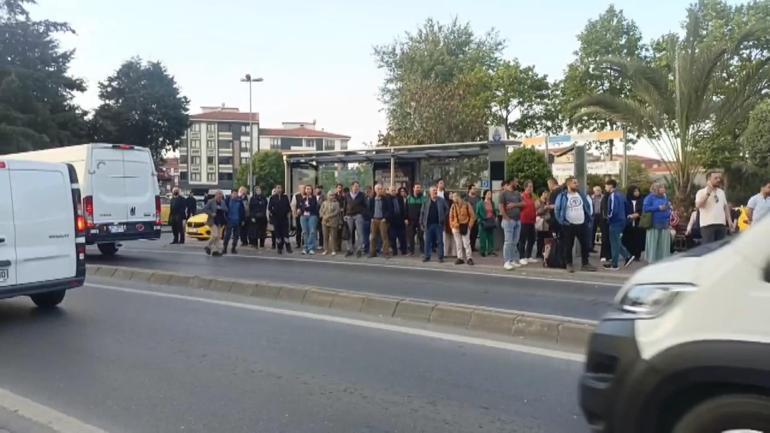 İstanbulda özel halk otobüsleri bugün kontak kapattı