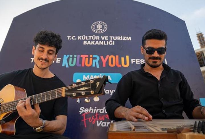 Kültür Yolu Festivali’nin ikinci durağı Manisa’da renkli görüntüler