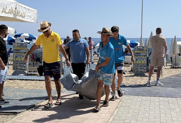 Antalya’da akıl almaz olay! Güneşlenirken hayatını kaybetti