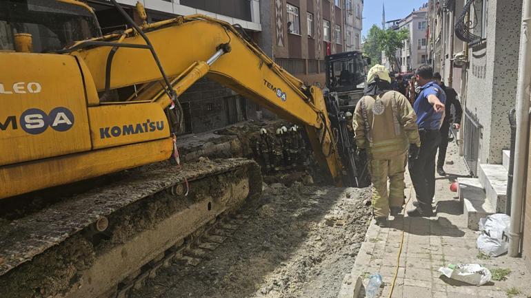 SON DAKİKA | Bayrampaşada kanalizasyon çalışmasında göçük meydana geldi
