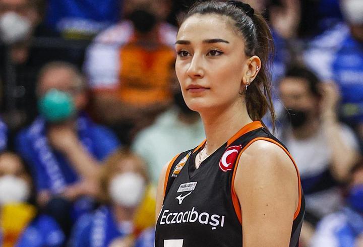 Eczacıbaşı’ndan Hande Baladın için resmi açıklama!
