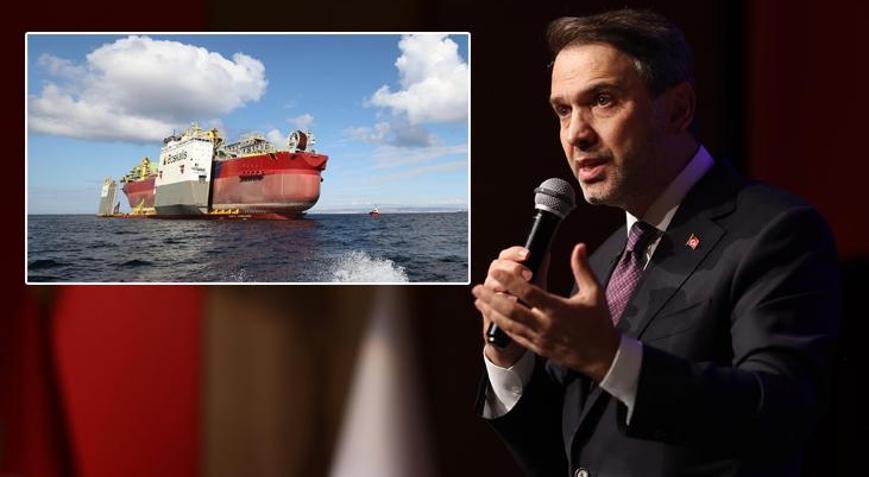 Bakan Bayraktar: Yüzer üretim platformumuz 29 Mayıs’ta İstanbul Boğazı’nı geçecek