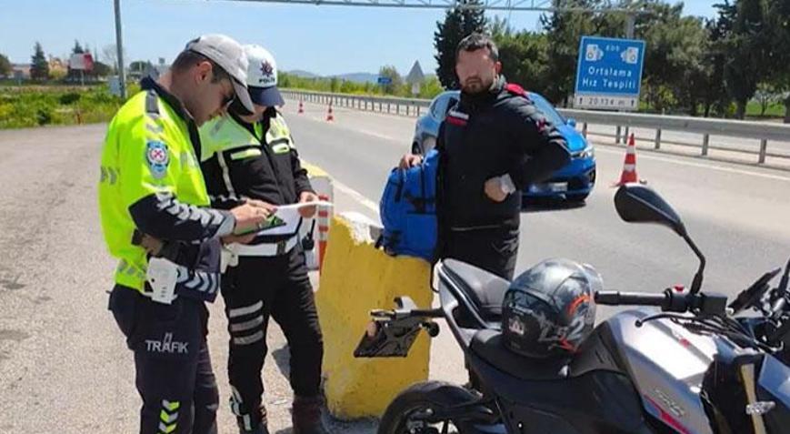 Kask takmayan 475 bin motosiklet sürücüsüne işlem yapıldı