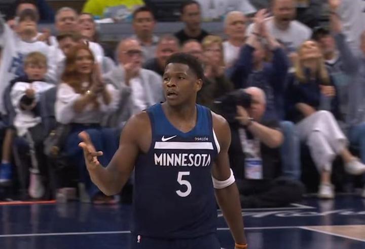 Timberwolves, NBA tarihine geçti! Bir play-off maçında en çok sayı atan takım oldular…