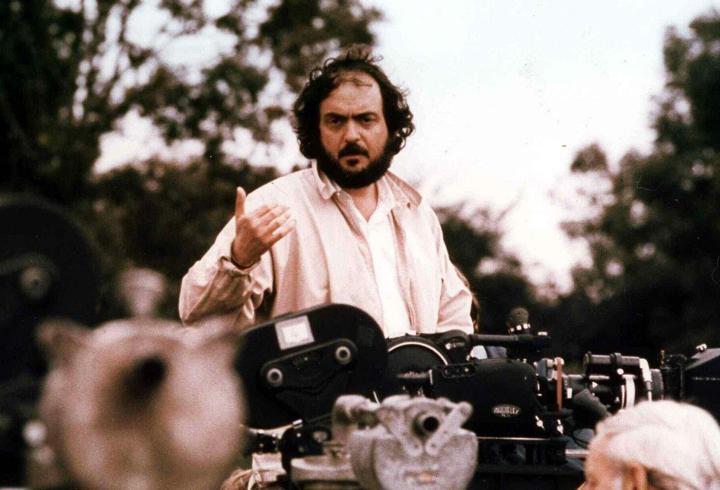 Stanley Kubrick’in Efsanelerini Yarattığı Ev Satışta