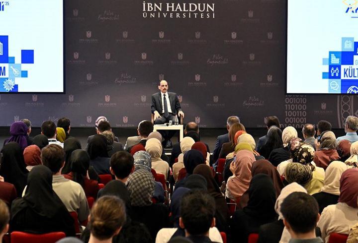 MİT Başkanı Kalın, İbn Haldun Akademi’nin son dersini verdi