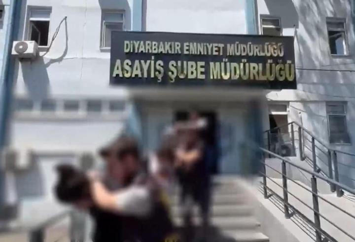 Polislere ‘Beybi’, müşterilere ‘Koli’ diyen fuhuş şebekesi çökertildi