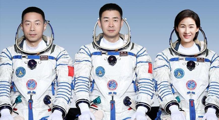 Uzaydan dönen Çinli astronotun Dünya’ya bakışı tamamen değişti!