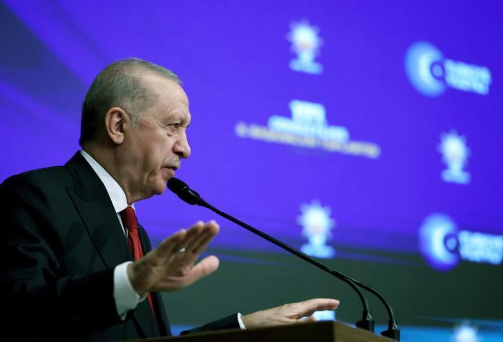 Cumhurbaşkanı Erdoğan 10 hukukçu görevlendirmişti! Yeni anayasa için kurulan komisyonun detayları ortaya çıktı