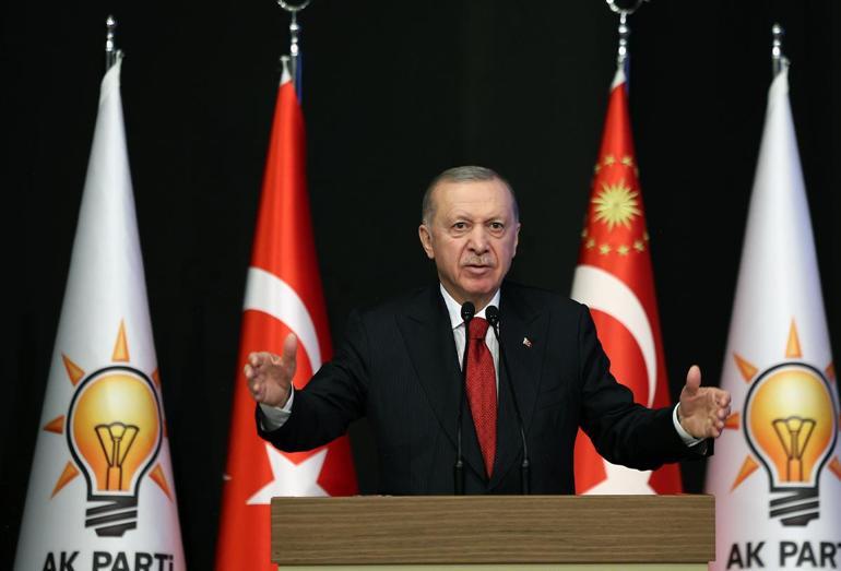Cumhurbaşkanı Erdoğan 10 hukukçu görevlendirmişti Yeni anayasa için kurulan komisyonun detayları ortaya çıktı