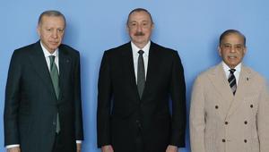 Cumhurbaşkanı Erdoğan Azerbaycan’da! ‘Buradaki tabloda üç devlet tek millet’