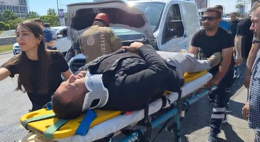 Maltepe’de 5 araç birbirine çarptı! Zincirleme kazada 2 yaralı