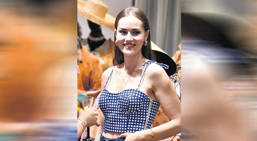 Evcen dönüyor