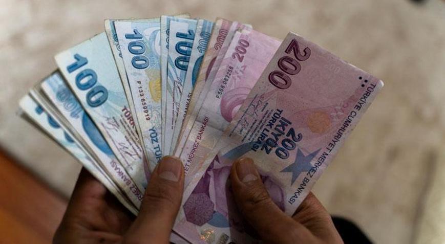 Memur ve emekli olan herkesi ilgilendiriyor: İşte maaş zammı için en güçlü senaryo!