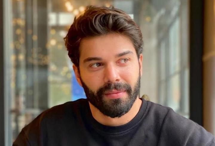 Çift Kişilik Oda’nın Avukat Teoman’ı Batuhan Ekşi Kimdir? Batuhan Ekşi Kaç Yaşında, Nereli?