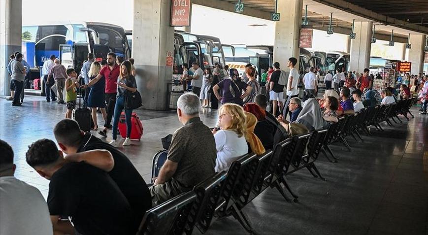 Bayram öncesi otobüs biletlerinin yüzde 100’e yakını tükendi