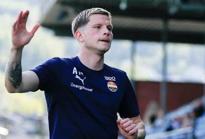 Samsunspor’dan sol bek transferi: Marc Bola’nın yanına izlandalı Logi Tomasson katılıyor