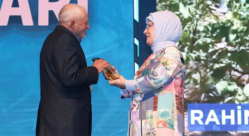 Emine Erdoğan’dan Rahim Demirbaş için taziye mesajı