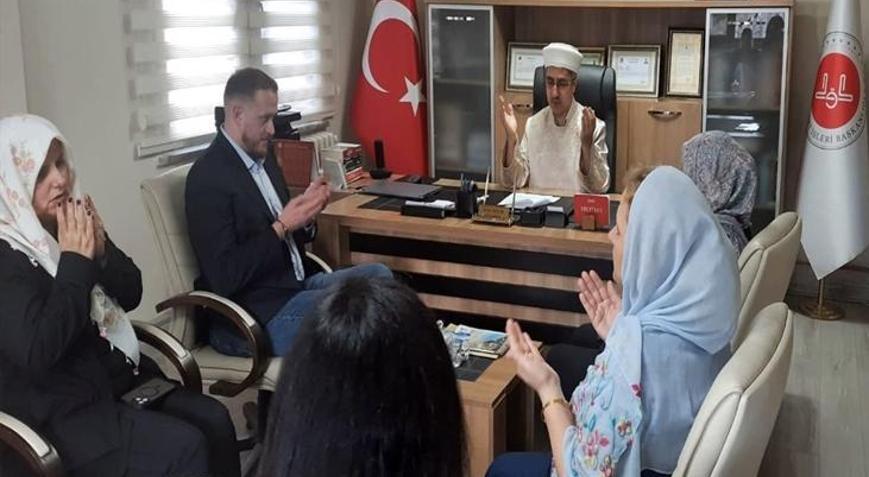 Sakarya’da İngiliz vatandaşı Simon Sinan ismini alarak Müslüman oldu