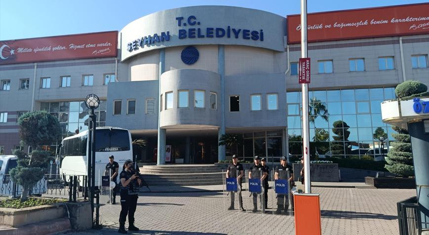 Adana’da Seyhan ve Ceyhan belediyelerine operasyon!