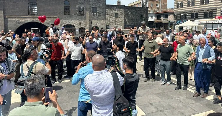 Diyarbakır’da bayram havası! Davul-zurnalı kutlama