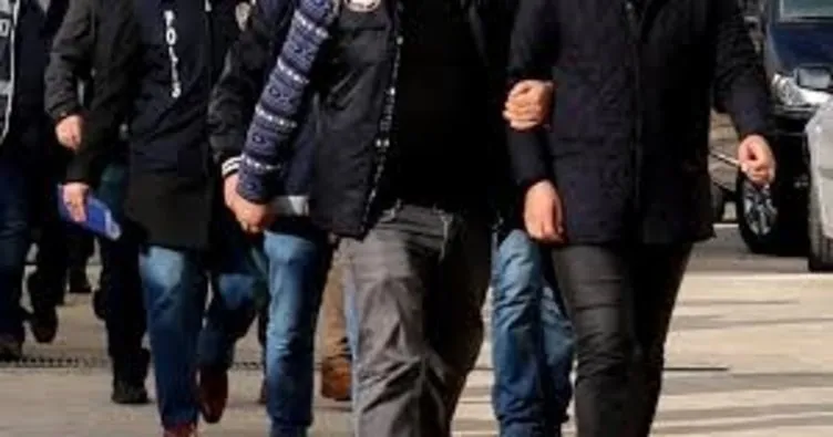 Kadıköy’de pankart açan örgütlülere operasyon