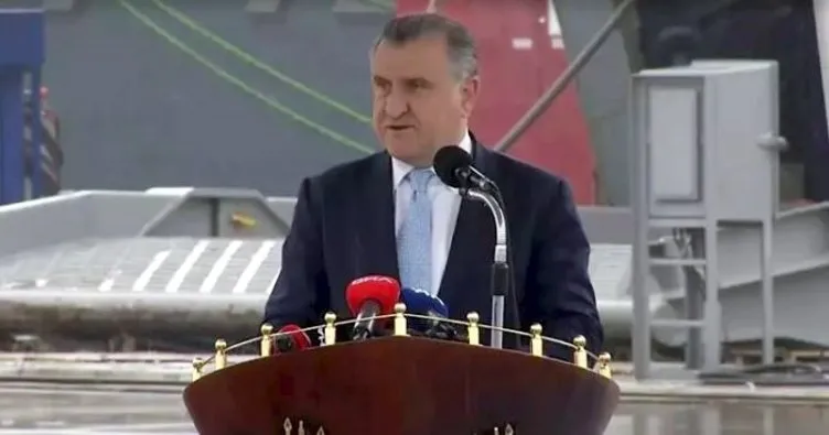 TCG Anadolu İstanbul Boğazı’ndan geçti