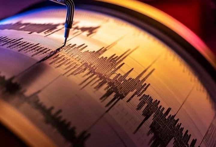 SON DAKİKA HABERİ: Antalya’da 4 büyüklüğünde korkutan deprem