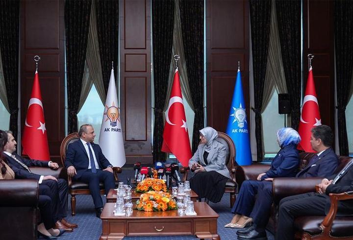 Kurban Bayramı’nda hangi partiler bayramlaşacak?