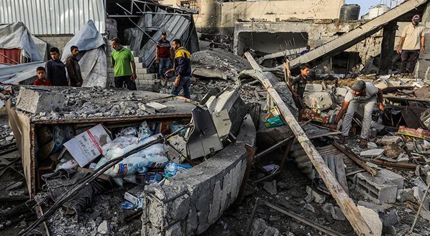 İsrail’in Gazze’ye saldırılarında son 24 saatte 97 kişi hayatını kaybetti