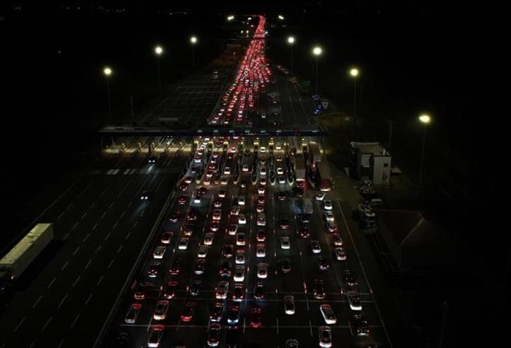 Bayram göçü başladı! Trafik durma noktasına geldi