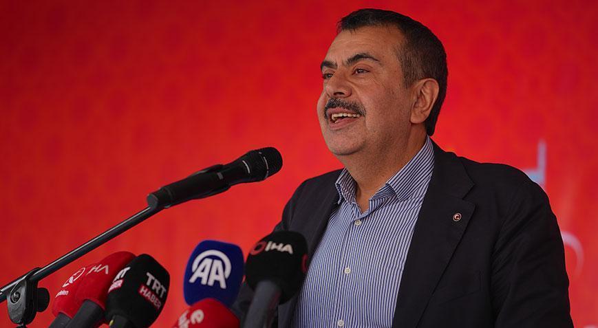 Bakan Tekin: Herkesin dinini, inancını özgürce yaşayabildiği bir ülke oluşturduk