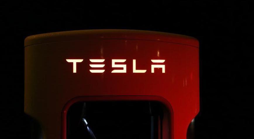 Trump ile Musk arasındaki gerilim Tesla hisselerini vurdu