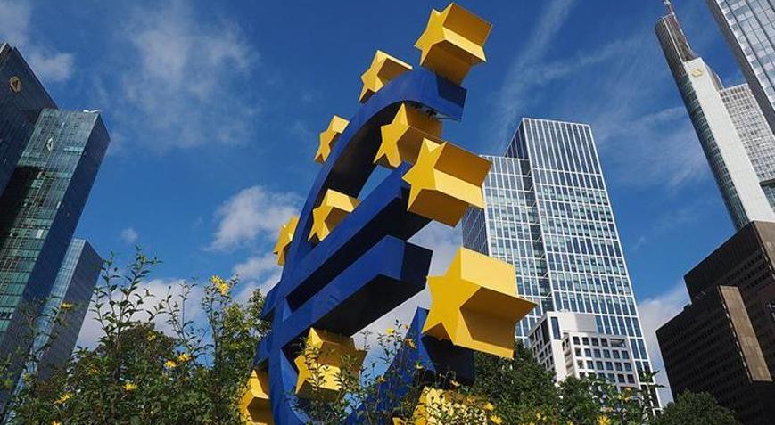 Euro Bölgesi ilk çeyrekte büyüme gösterdi