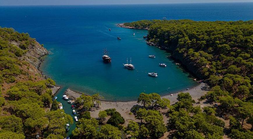 Bakan Ersoy müjdeyi verdi: Ücretsiz halk plajı sayısı 19’a yükseldi