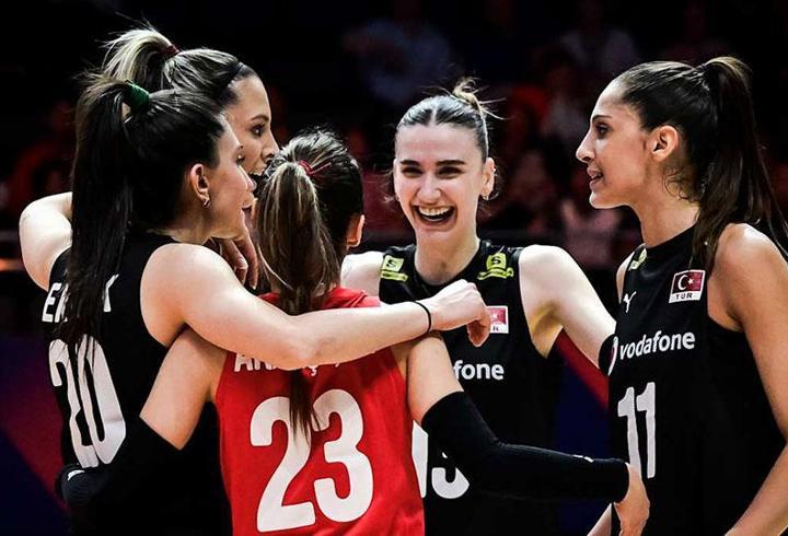A Milli Kadın Voleybol Takımı 2’de 2 yaptı